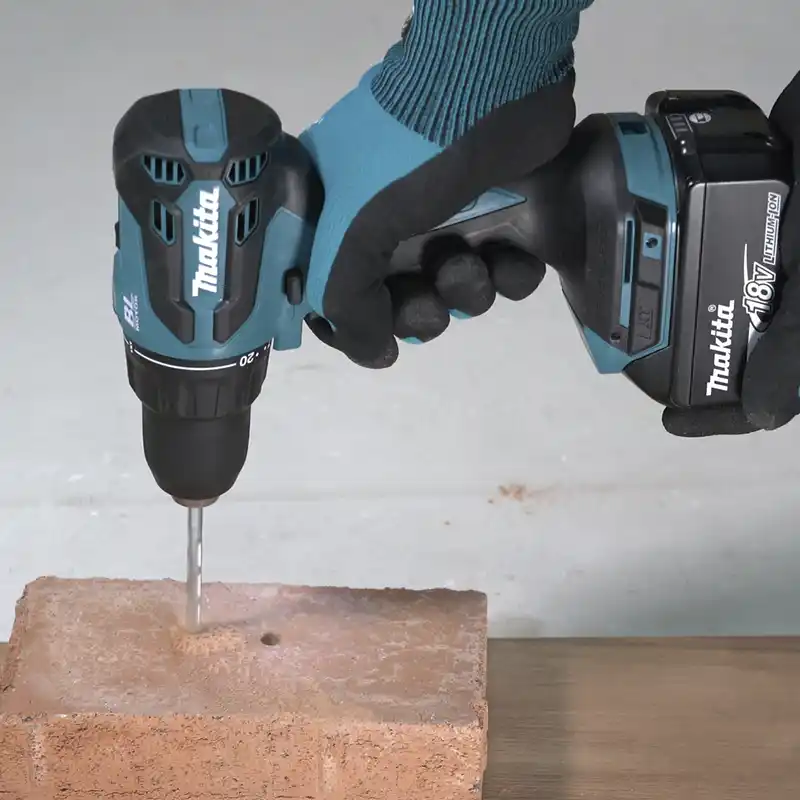 Rotomartillo Inalámbrico Makita DHP490SFX 18V Brushless 65 Nm + Batería 3Ah y Cargador - Image 2